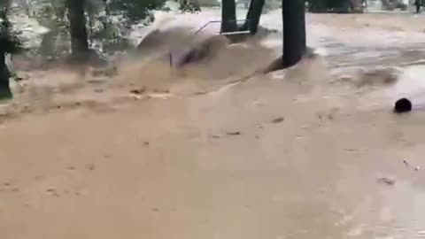 Pilne!!! Mamy najnowsze informacje od świadków pęknięcia tamy w Stroniu