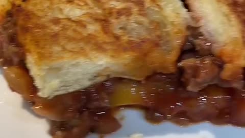 Grilled cheese sloppy Joe