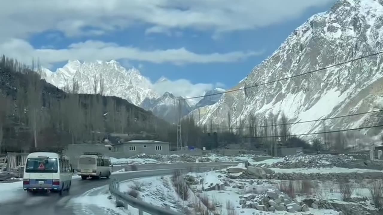 Pakistan cold snow