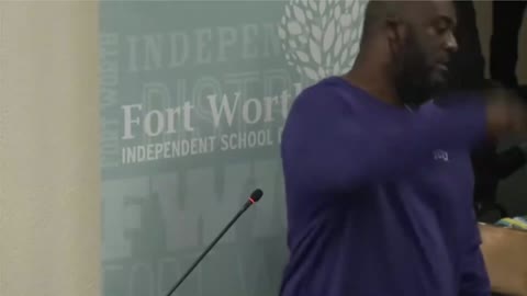 Parent Threatens anti-CRT Parents at School Board Meeting