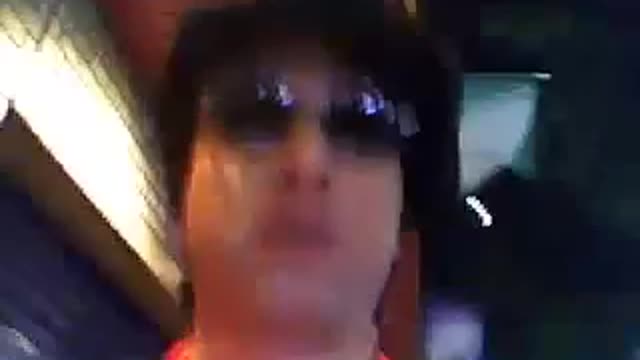 神戸市三宮駅前路上ライブ。ともぞう