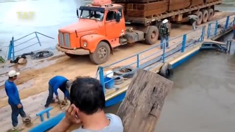 videos of incredible and interesting accidents