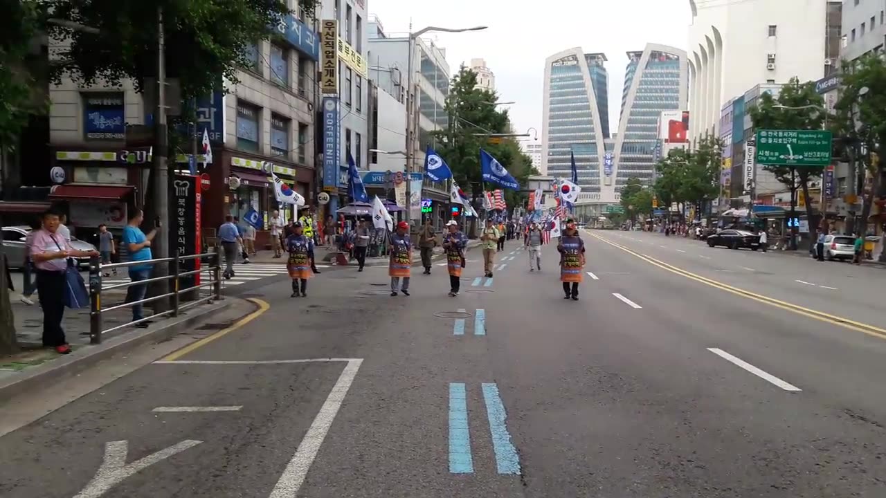 20180701_V3_S05(oFFgSfWSa6c)어둠을 뚫고 자유 민주주의 회복을 위해 다 같이 가즈아!!!)