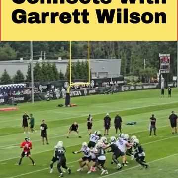 Aaron Rodgers Connects With Garrett Wilson