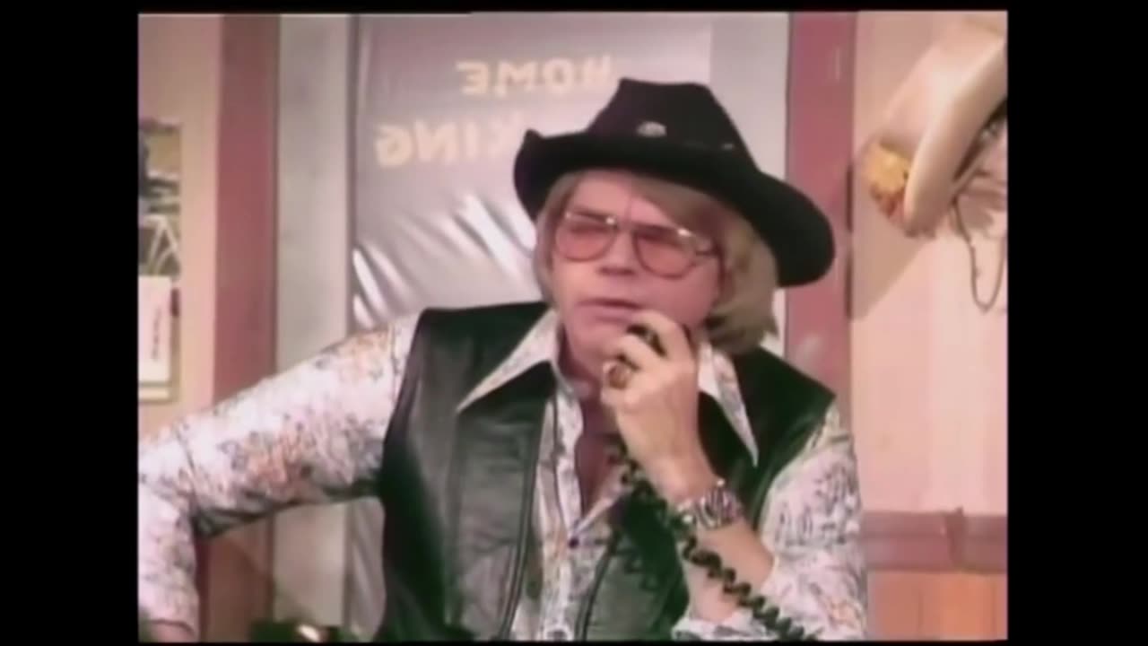 C. W. McCall: Convoy - On Hee Haw - 1976 (My "Stereo Studio Sound" Re-Edit)