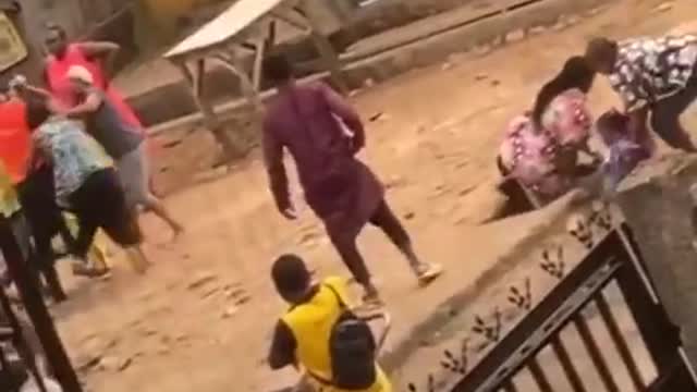 Lol🤣 she fell in a well