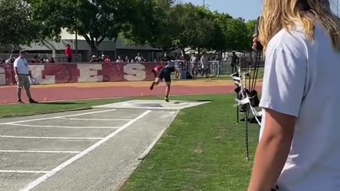 He threw 68.5ft as a freshman 😳 (via @Nothagop) #trackandfield #shotput