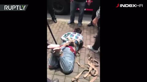 UZNEMIRUJUĆI VIDEO Muškarac nožem usmrtio dvoje djece u Šangaju