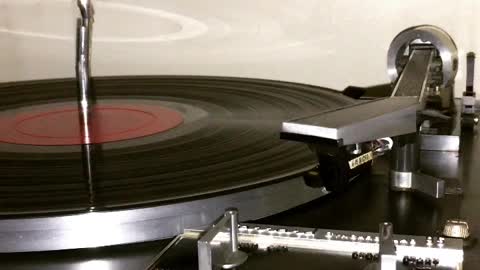 Alecwv STUDIO* Garrard SL95