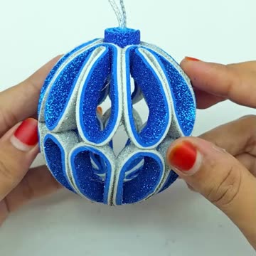 Handmade Christmas ornaments making for home decoration