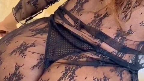 Thick curvy in fishnet says join me..🙂