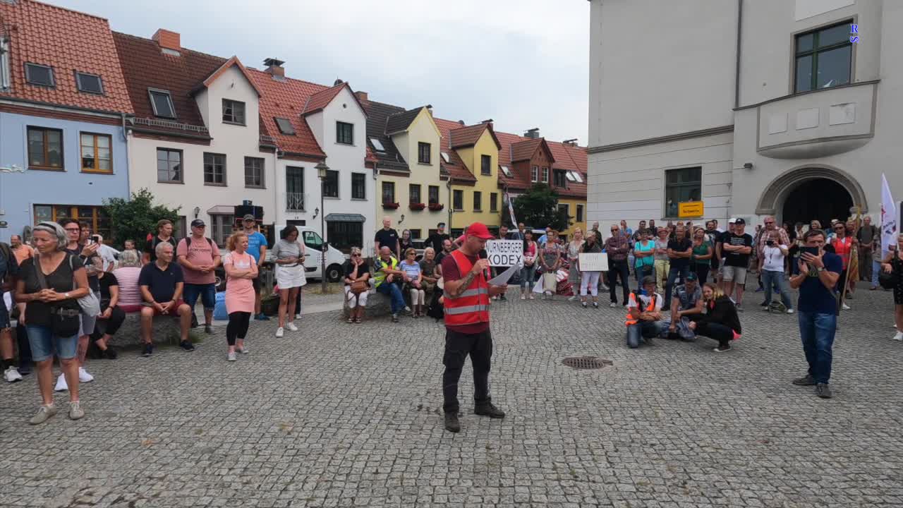 Rostock - Der 1. Zwischenstopp mit kleiner Kundgebung 20-08-2022