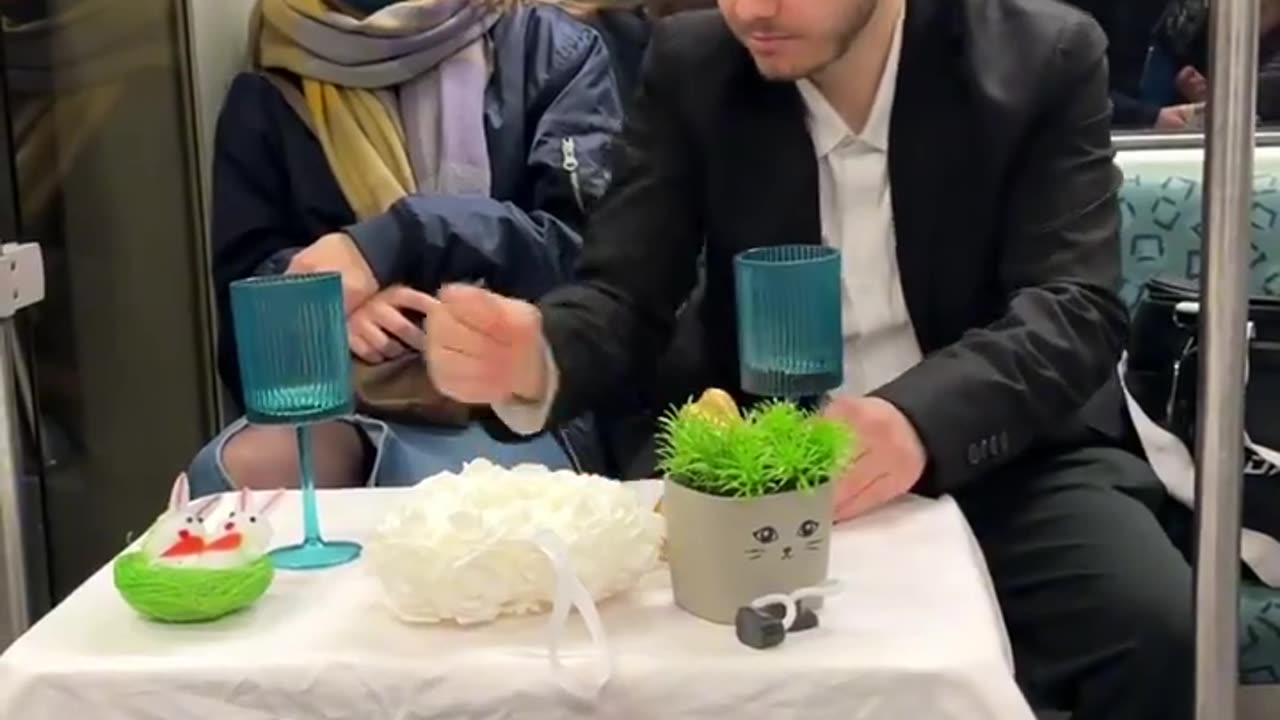 The organization he made for the girl he saw in the subway and wanted to take her phone