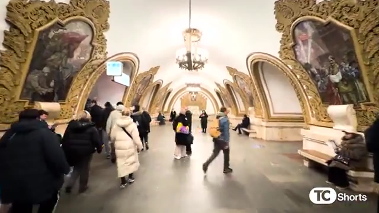 RUSSIA'S SUBWAYS ARE WAY NICER THAN OURS