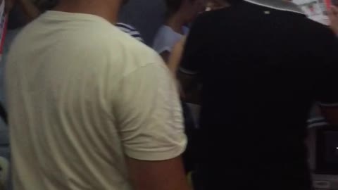 Jetstar Airlines Hold Passengers