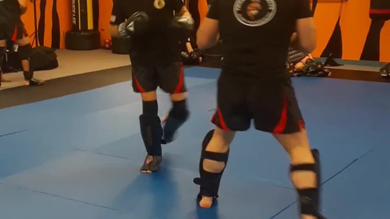 Kickboxing Sparring