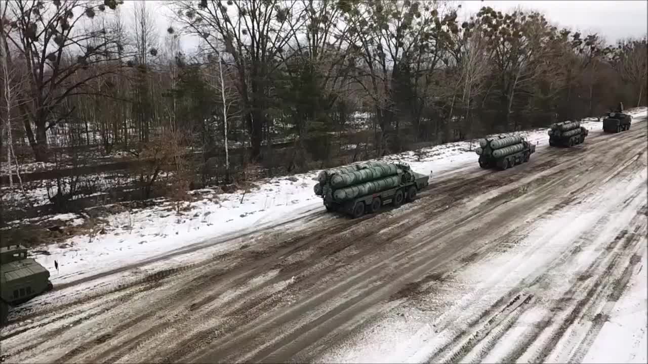 Russian S-400 Deployed In Belarus Near Ukraine