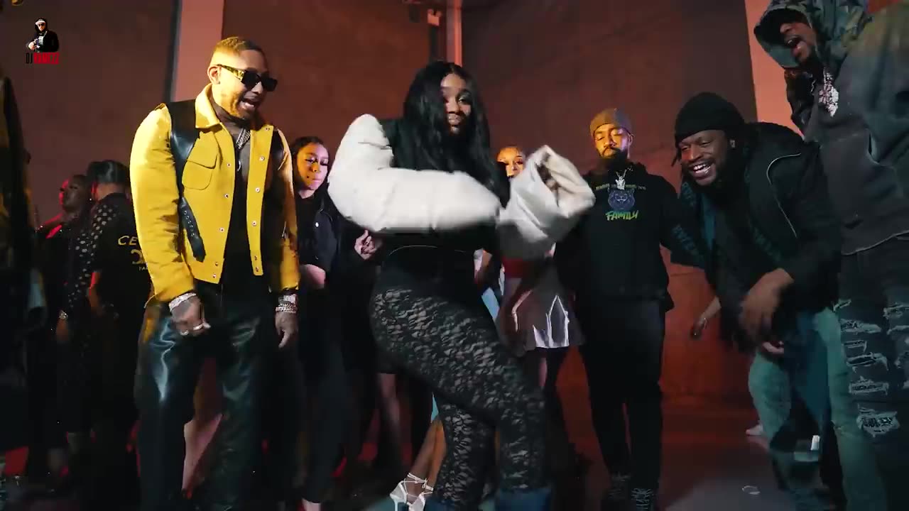 Amina & Andrey Bo Feat Dj Ramezz " Hold On "