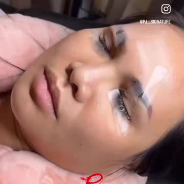 This is a Barbershop in Lagos, Nigeria 🇳🇬 Your comments on this