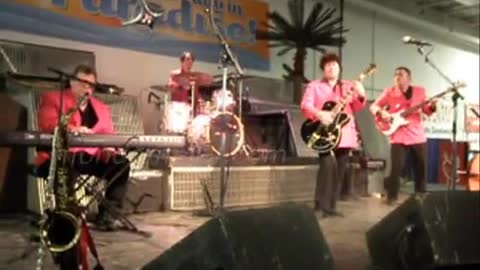 Bill Haley and the Comets Runaway Live