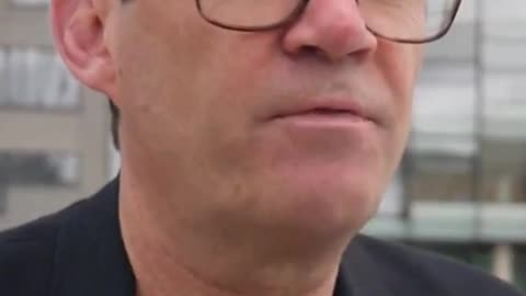 Mayor reveals he's seen full footage leading up to airport incident