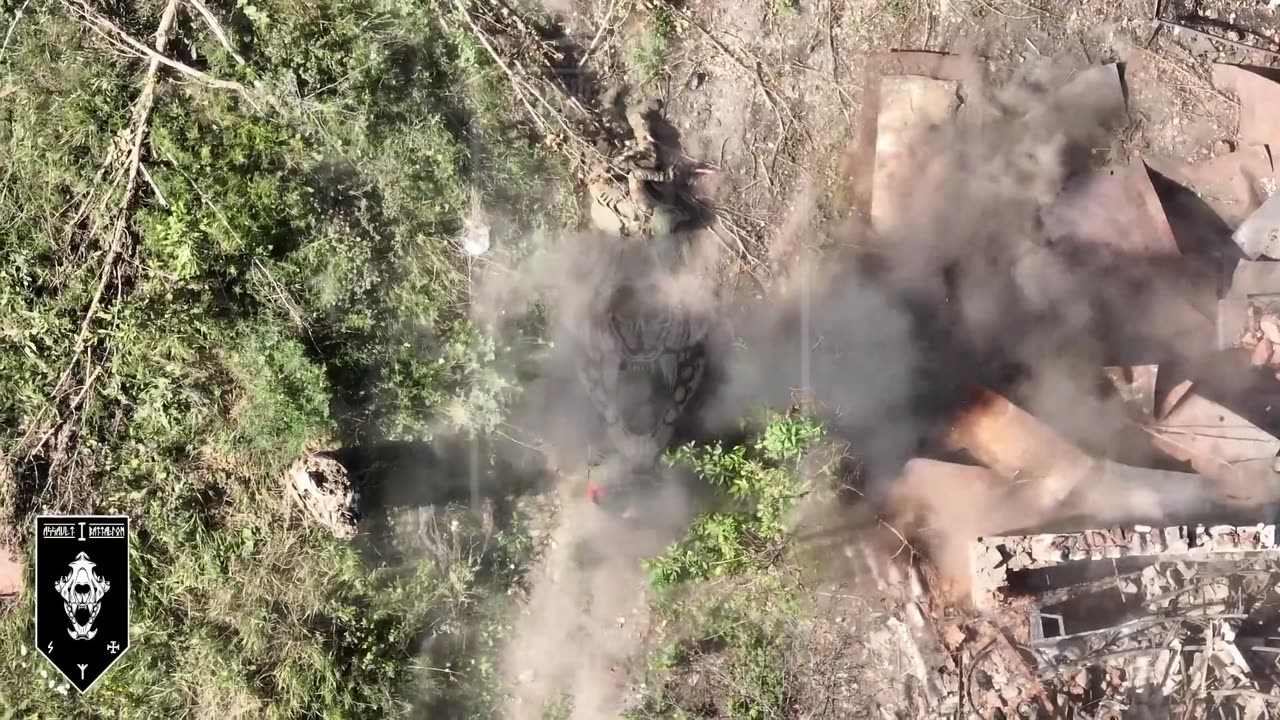 2 Russian soldiers standing still to avoid drone detection and getting hit anyway