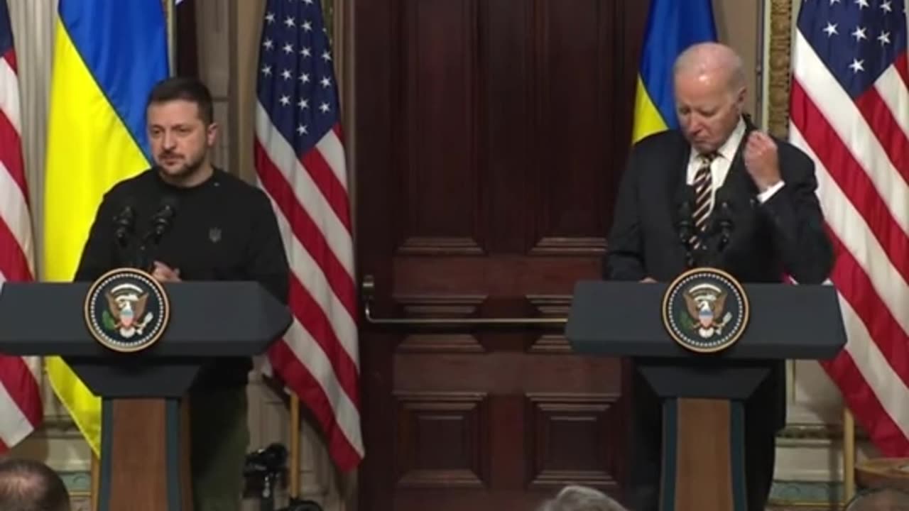 Biden Embarrasses Himself Gets Eye Roll
