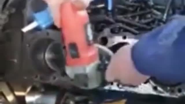 Engine cylinder surface polishing repair cylinder