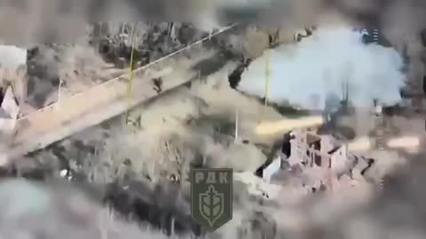Incredible Footage of Russians Retreating En Masse
