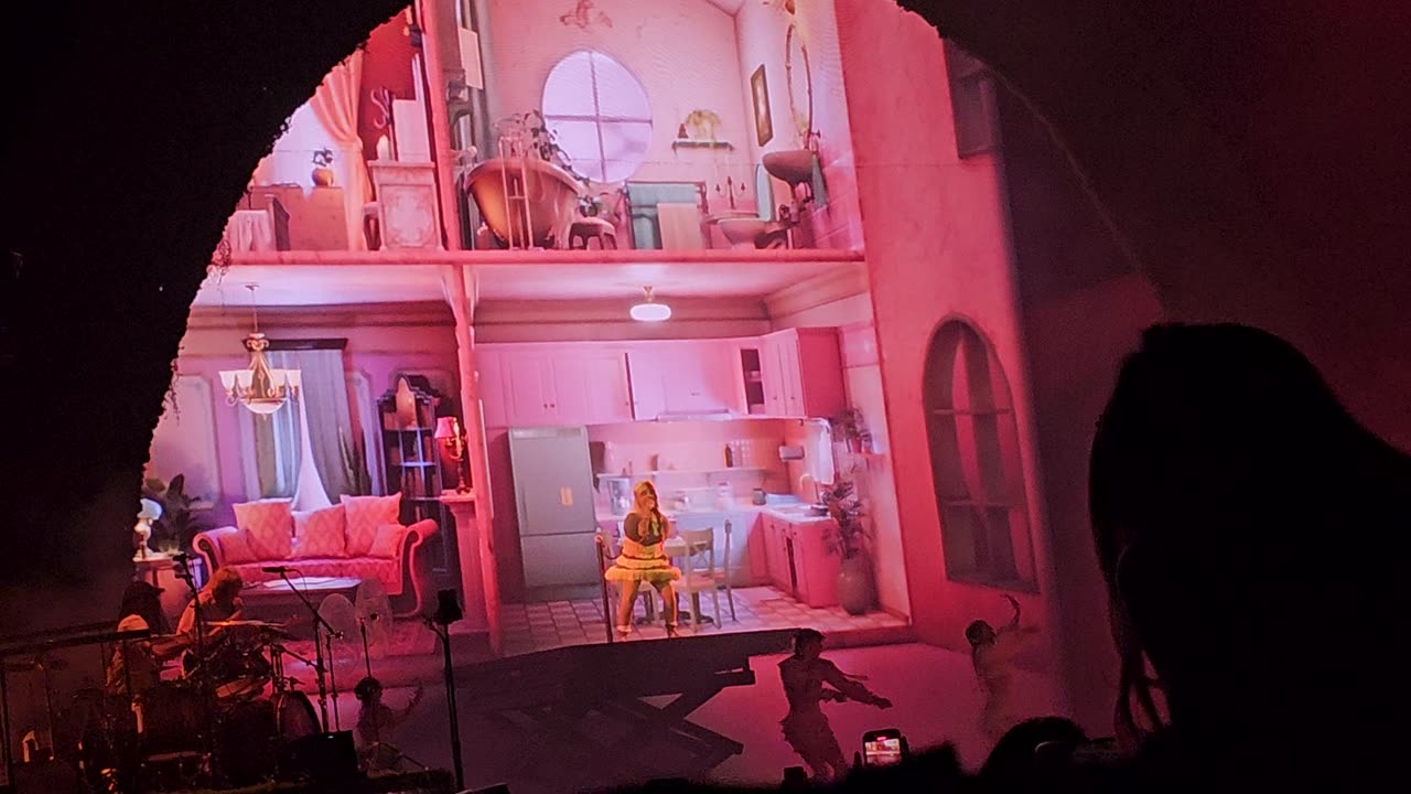 Melanie Martinez Live in Amsterdam - Doll House