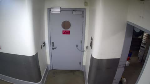 6128RHOBSBRSBST4Stairwell4_2021-01-06_15h20min01s467ms.mp4