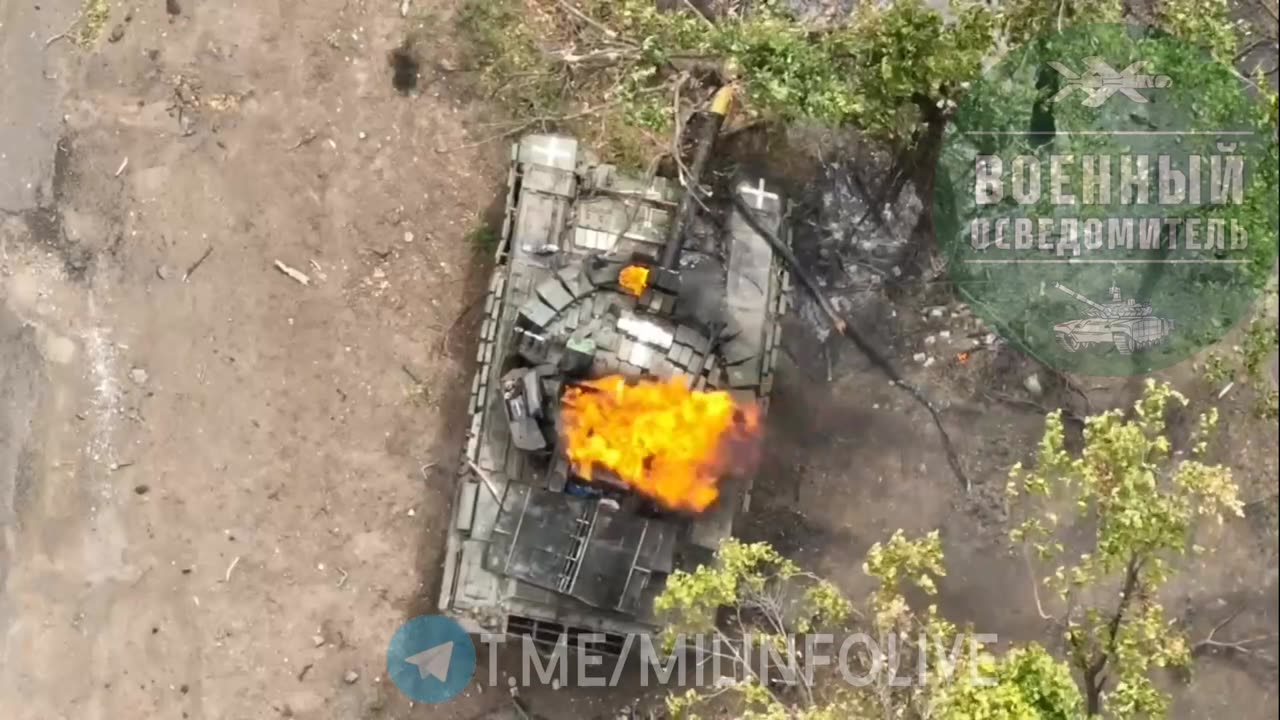 Russians Destroyed a Ukrainian T-72B3 Tank in Chasov Yar