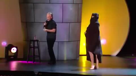 Bill Maher hosts Muslim fashion show