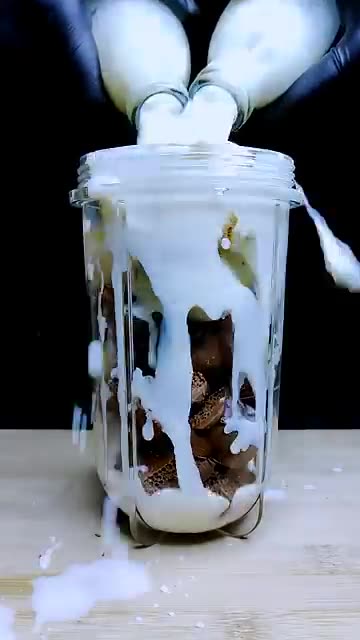 DairyMilk Silk Bubbly Milkshake