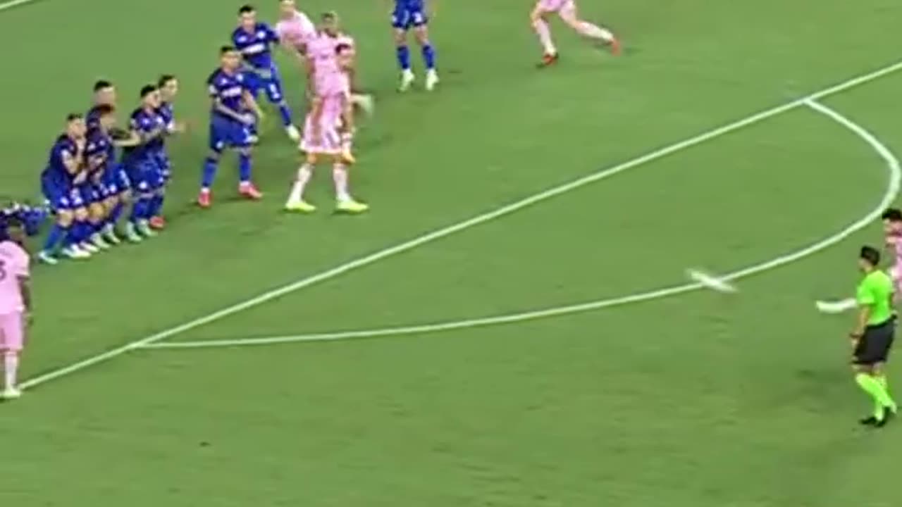 Lionel Messi first goal for inter miami.