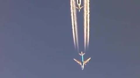 Planes meeting in the Sky