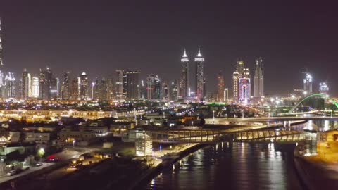 Persian Gulf, central city, Dubai, landmark buildings