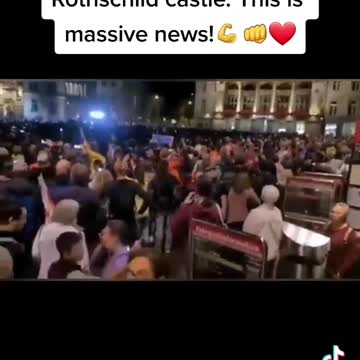 Protestors Outside Rothschild Castle