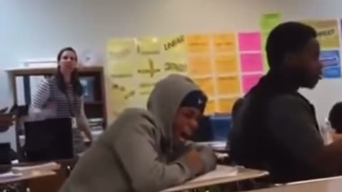 Teacher has mental breakdown in front of class#funny