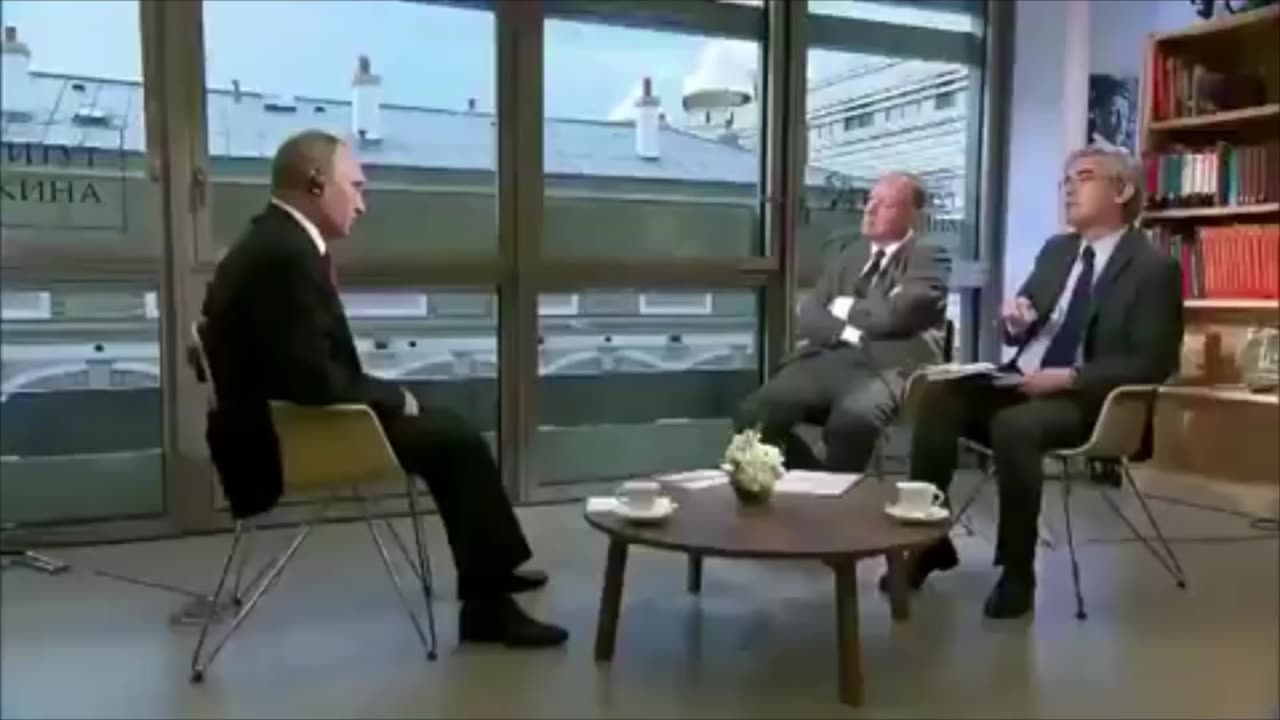 Vladimir Putin reveals how the US is actually run (MUST WATCH)