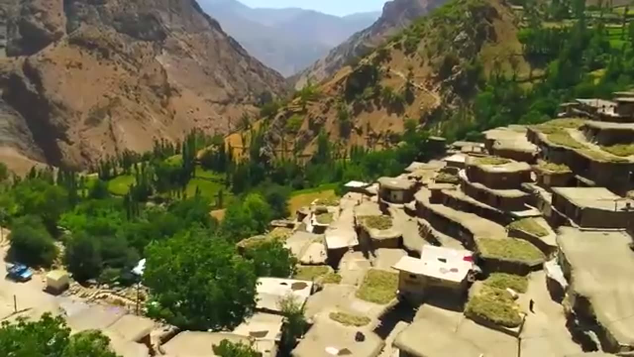 It may be Hard to Believe, but Actually people Live in These Houses.