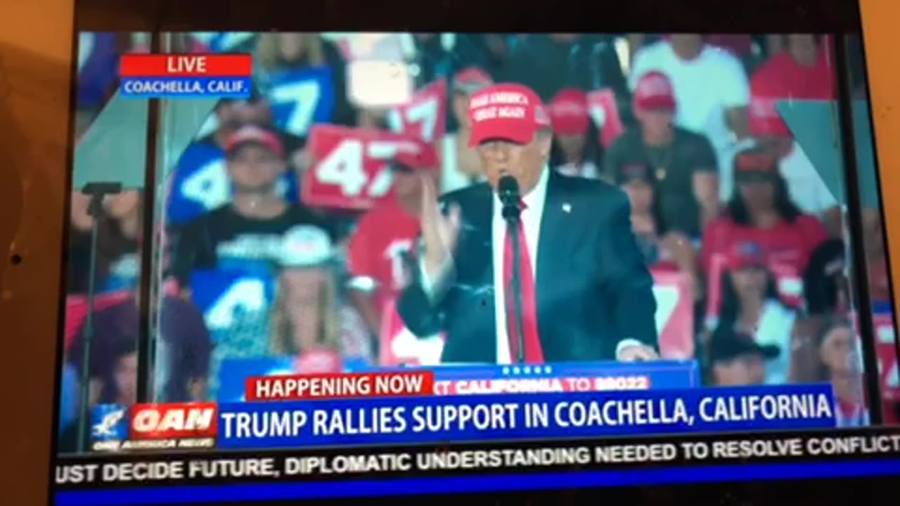 🦅 OANN Donald trump in Coachella California speaking to rally Saturday 09:05 pm