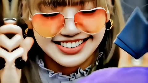 Lisa viral short video