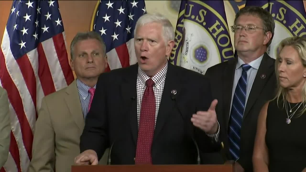 Mo Brooks torches reporter for trying to blame Marjorie Taylor Greene for violence against Chinese
