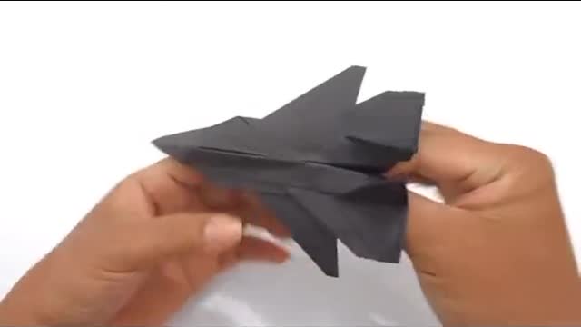 Origami pesawat