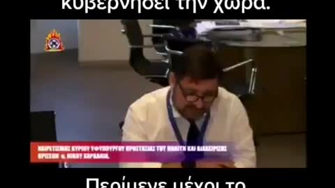ΤΙ ΜΑΛΑΚΙΕΣ ΚΑΘΟΜΑΙ ΚΑΙ ΛΕΩ ΣΤΑ ΠΡΟΒΑΤΑ