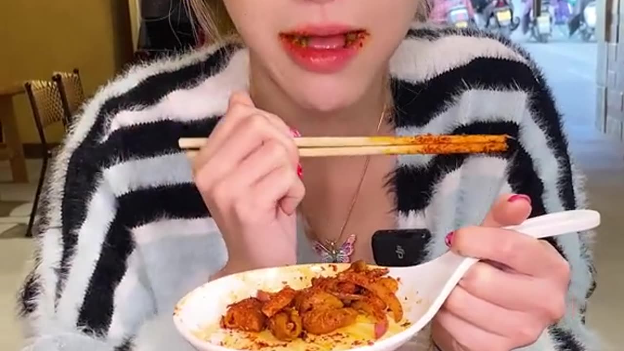 Mukbang Giant Portion Fried Noodles