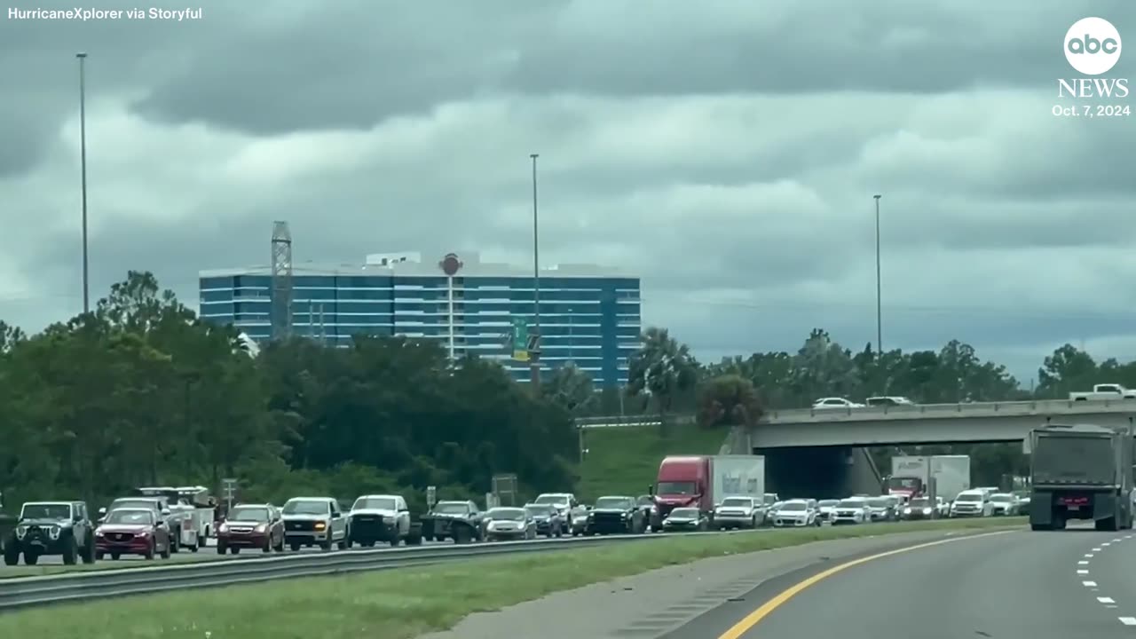 Traffic ensues as Hurricane Milton prompts Florida residents to evacuate