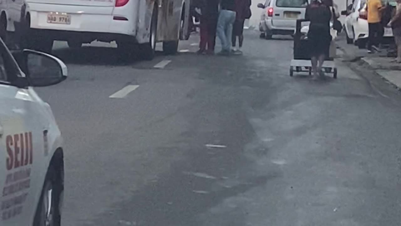 Illegal Loading and Unloading by CityBus