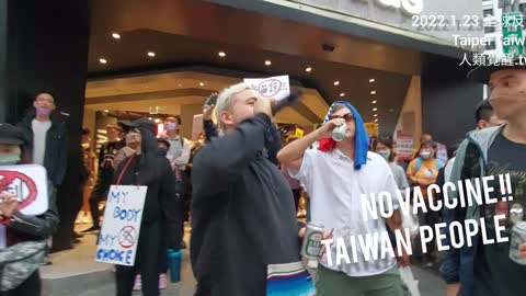 No Vaccine ! Natural health ! 許多外國友人參加台灣反針大遊行
